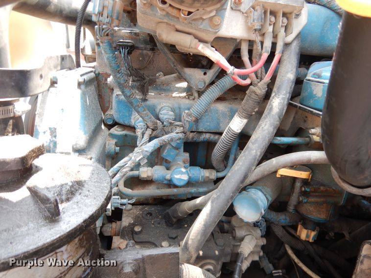 image for item DG0733 2005 International 4300  rollback truck