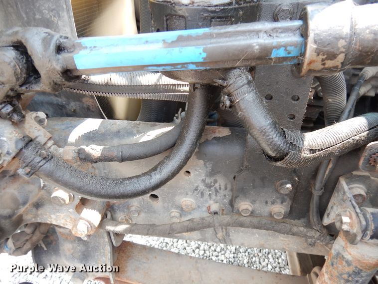 image for item DG0733 2005 International 4300  rollback truck