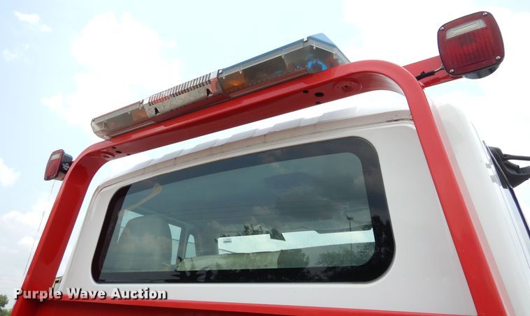 image for item DG0733 2005 International 4300  rollback truck