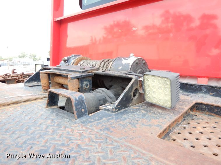 image for item DG0733 2005 International 4300  rollback truck