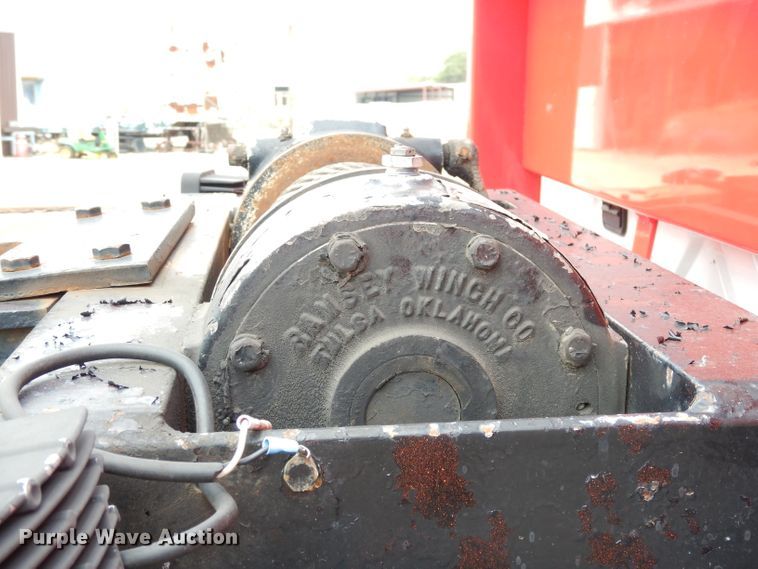 image for item DG0733 2005 International 4300  rollback truck