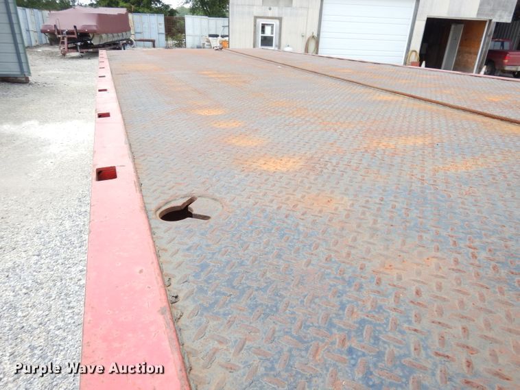 image for item DG0733 2005 International 4300  rollback truck