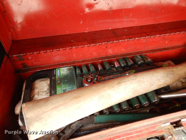 image for item DG0733 2005 International 4300  rollback truck