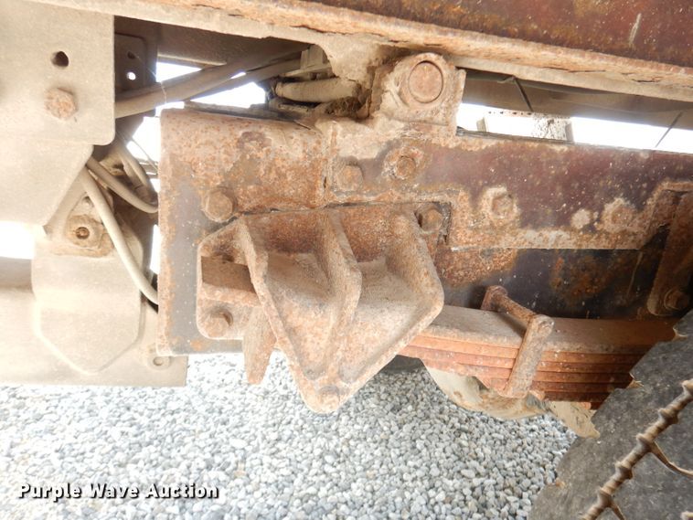 image for item DG0733 2005 International 4300  rollback truck