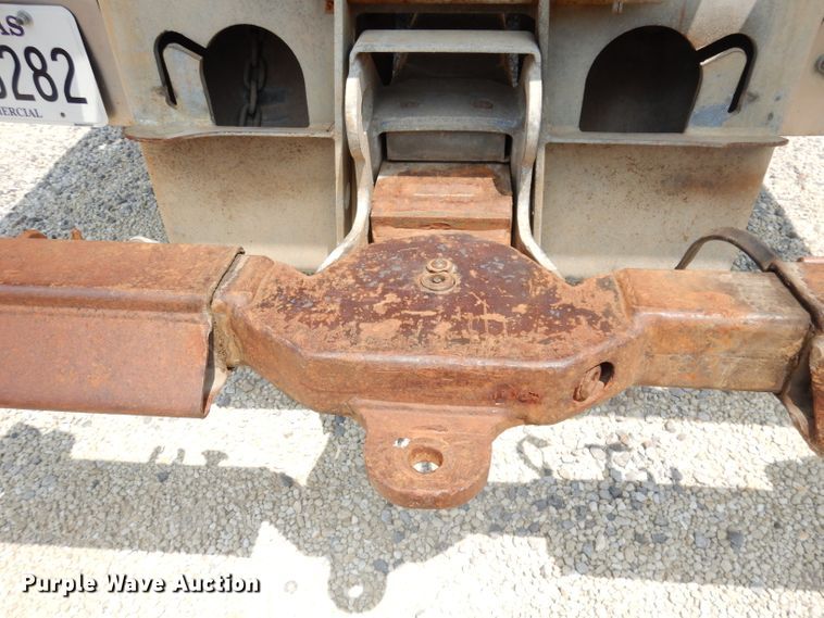 image for item DG0733 2005 International 4300  rollback truck