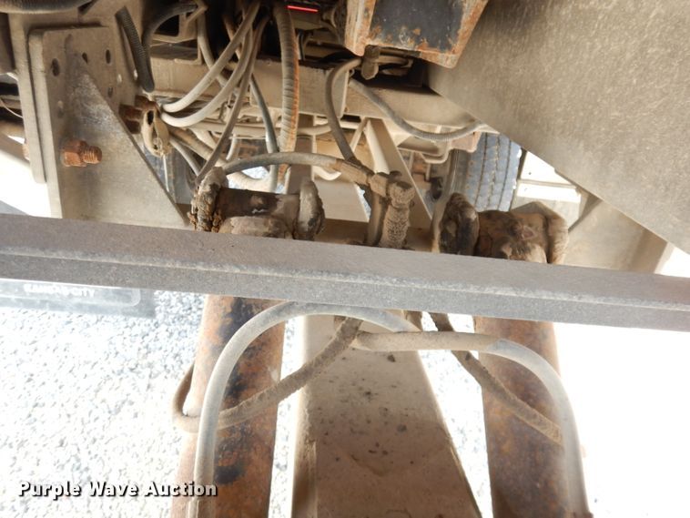 image for item DG0733 2005 International 4300  rollback truck