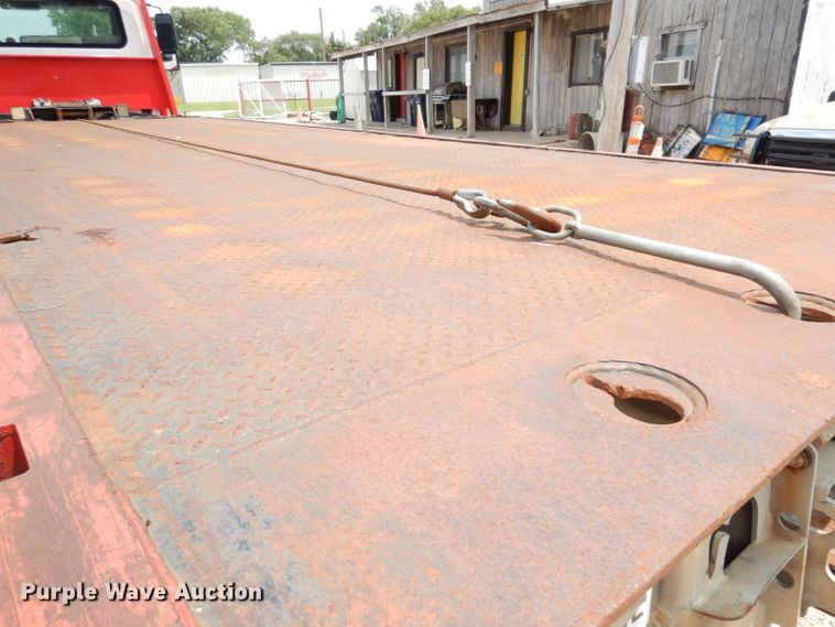 image for item DG0733 2005 International 4300  rollback truck