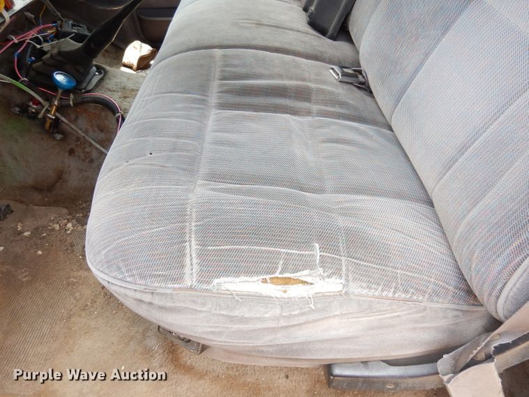 image for item DG0734 1994 Ford F450 Super Duty XLT  rollback truck