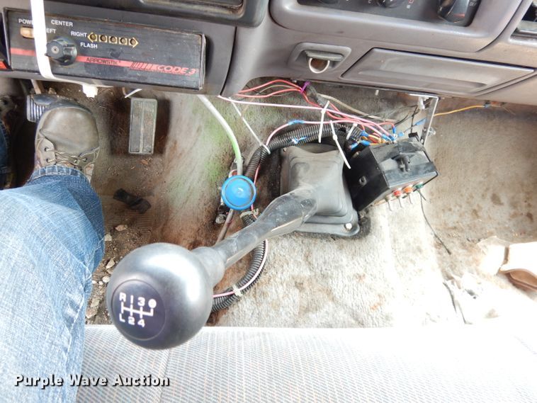 image for item DG0734 1994 Ford F450 Super Duty XLT  rollback truck