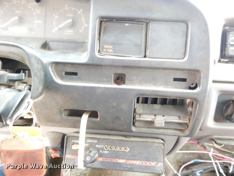 image for item DG0734 1994 Ford F450 Super Duty XLT  rollback truck