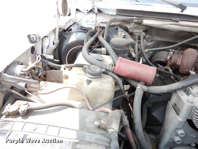 image for item DG0734 1994 Ford F450 Super Duty XLT  rollback truck