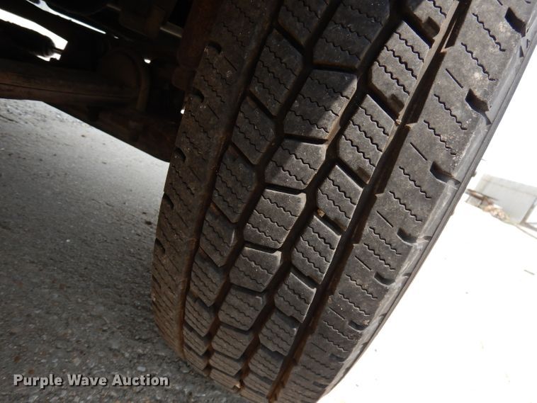 image for item DG0734 1994 Ford F450 Super Duty XLT  rollback truck