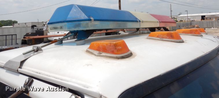 image for item DG0734 1994 Ford F450 Super Duty XLT  rollback truck