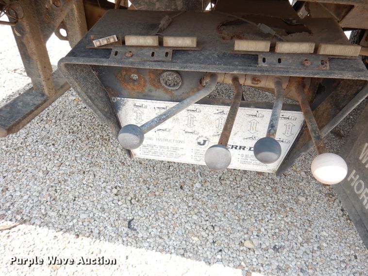 image for item DG0734 1994 Ford F450 Super Duty XLT  rollback truck