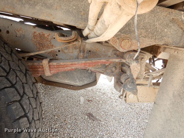 image for item DG0734 1994 Ford F450 Super Duty XLT  rollback truck