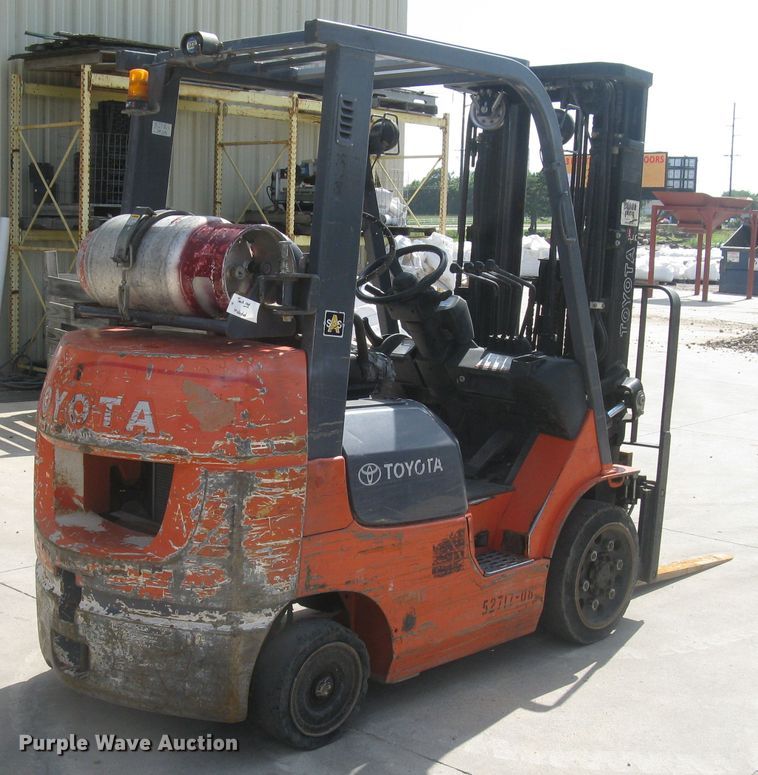 image for item DG5282 Toyota 7FGCU25  forklift