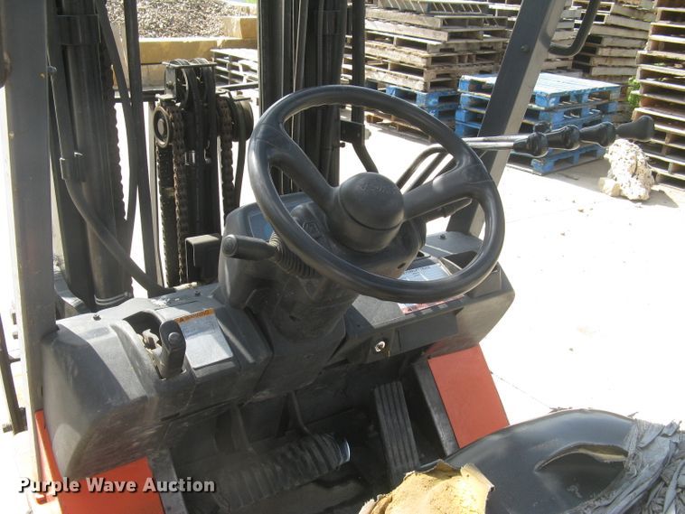 image for item DG5282 Toyota 7FGCU25  forklift