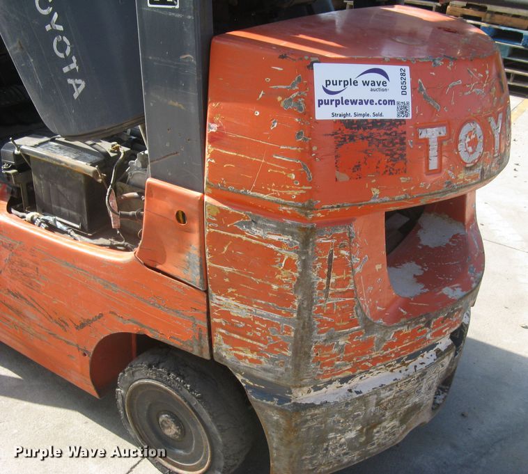 image for item DG5282 Toyota 7FGCU25  forklift