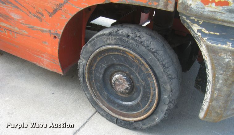 image for item DG5282 Toyota 7FGCU25  forklift