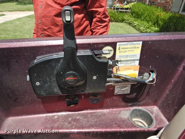 image for item DK2379 1999 Javelin Renegade 18  boat