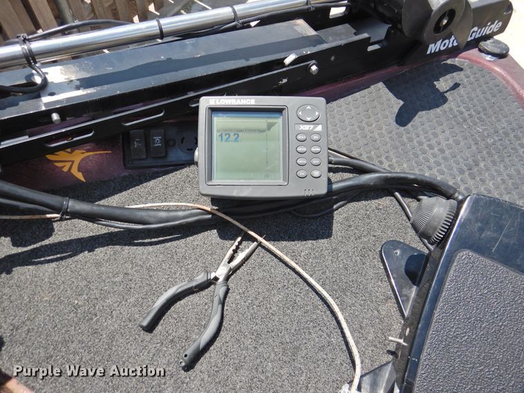 image for item DK2379 1999 Javelin Renegade 18  boat