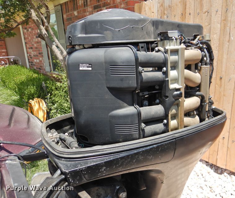 image for item DK2379 1999 Javelin Renegade 18  boat