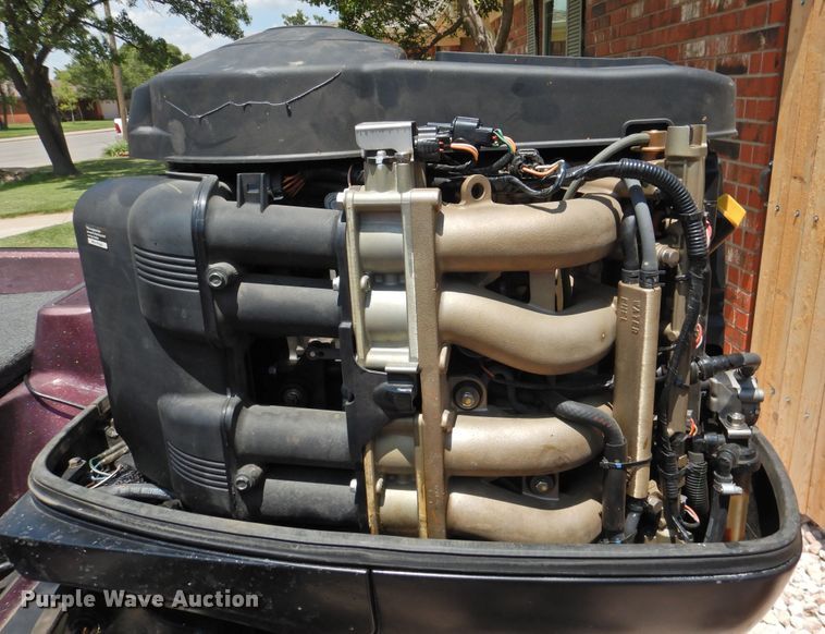 image for item DK2379 1999 Javelin Renegade 18  boat