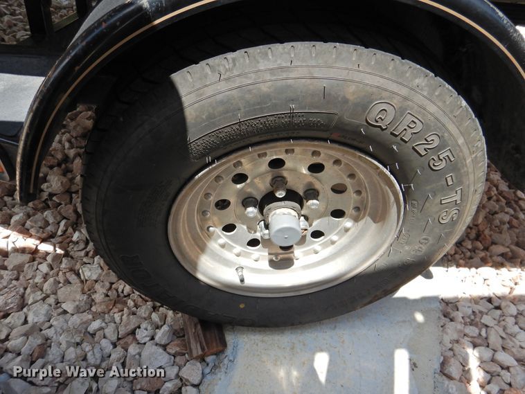 image for item DK2379 1999 Javelin Renegade 18  boat