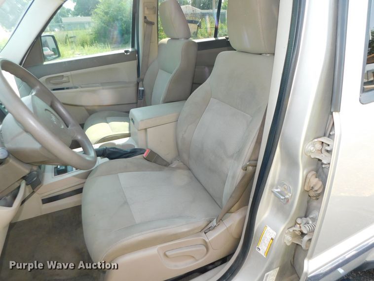 image for item DK8645 2008 Jeep Liberty  SUV