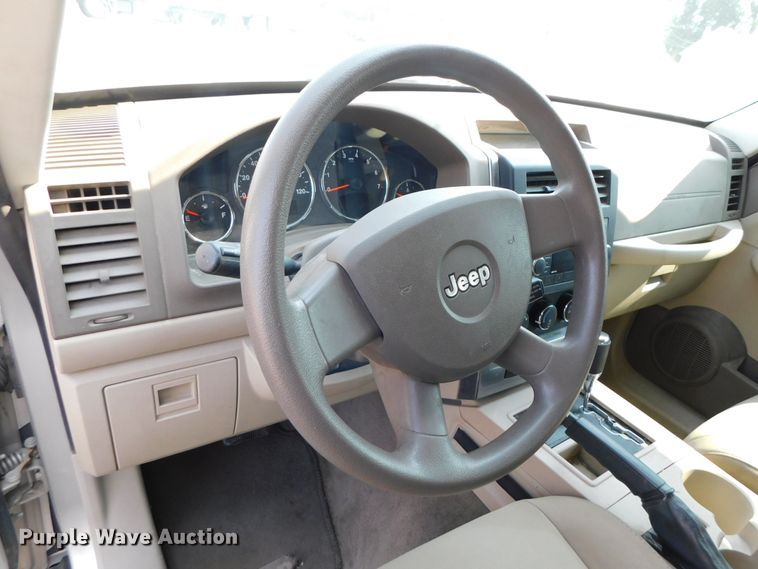 image for item DK8645 2008 Jeep Liberty  SUV