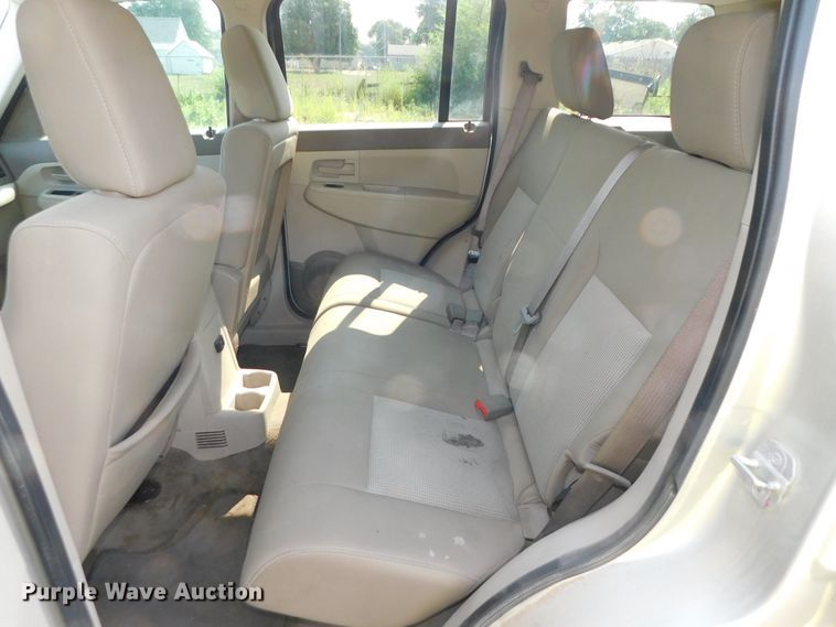 image for item DK8645 2008 Jeep Liberty  SUV