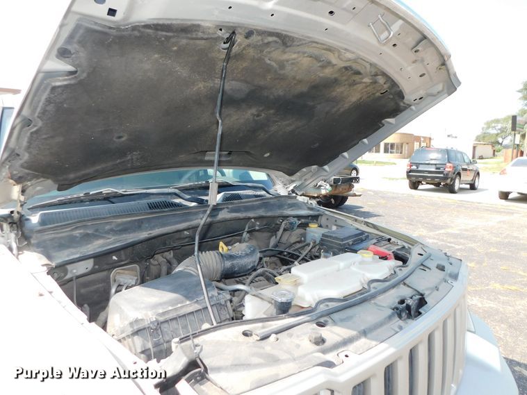 image for item DK8645 2008 Jeep Liberty  SUV