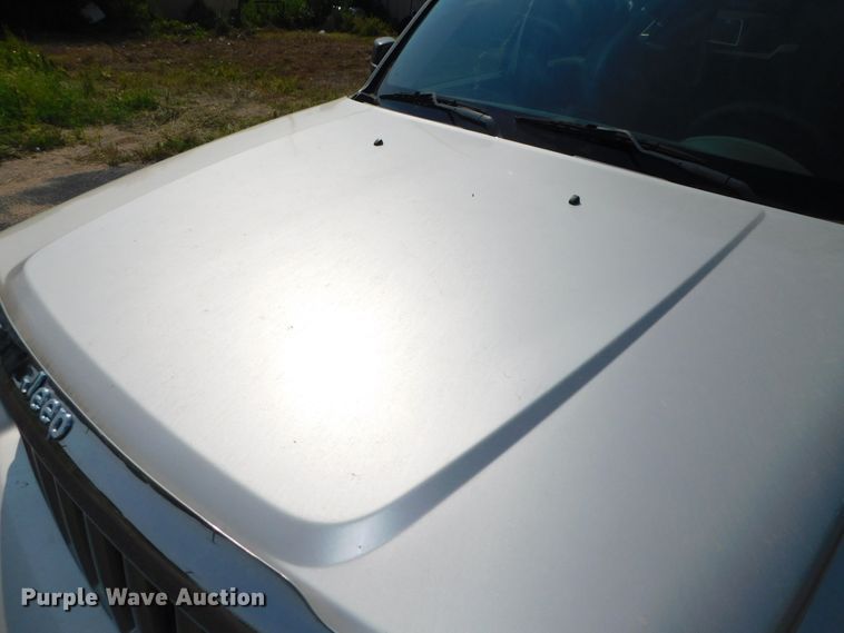 image for item DK8645 2008 Jeep Liberty  SUV