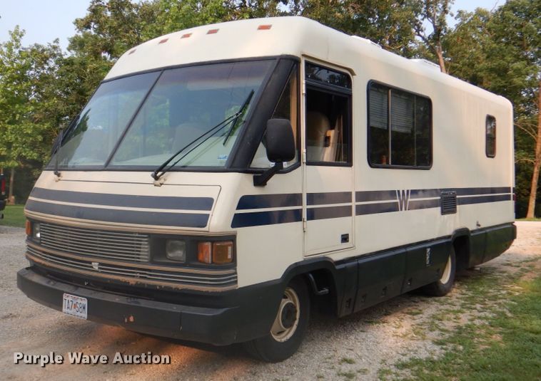 image for item DL0085 1988 Winnebago Chiefton  RV