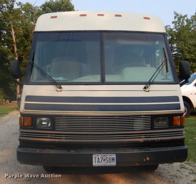 image for item DL0085 1988 Winnebago Chiefton  RV