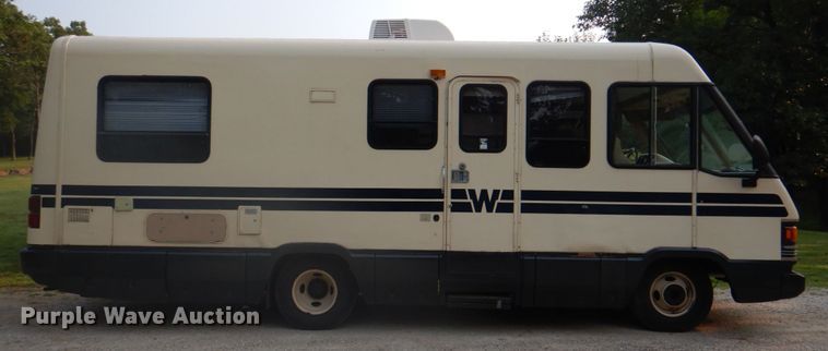 image for item DL0085 1988 Winnebago Chiefton  RV
