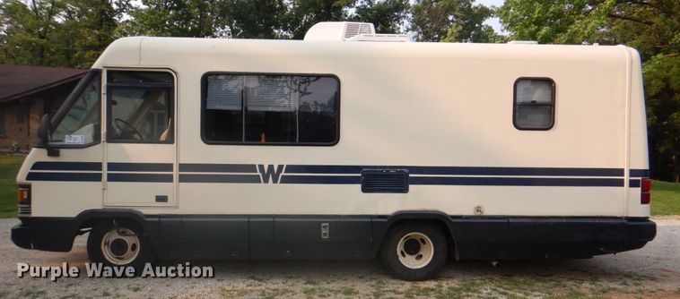 image for item DL0085 1988 Winnebago Chiefton  RV