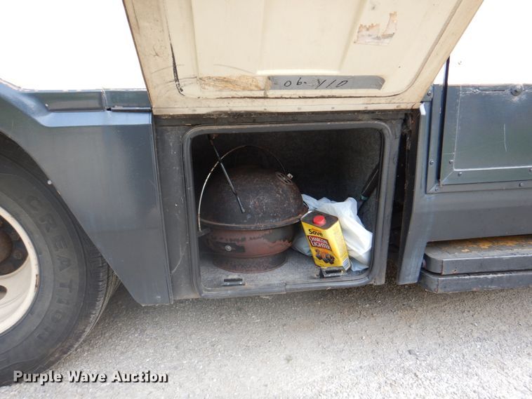 image for item DL0085 1988 Winnebago Chiefton  RV