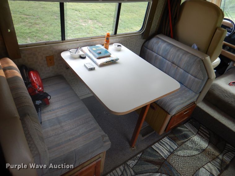 image for item DL0085 1988 Winnebago Chiefton  RV