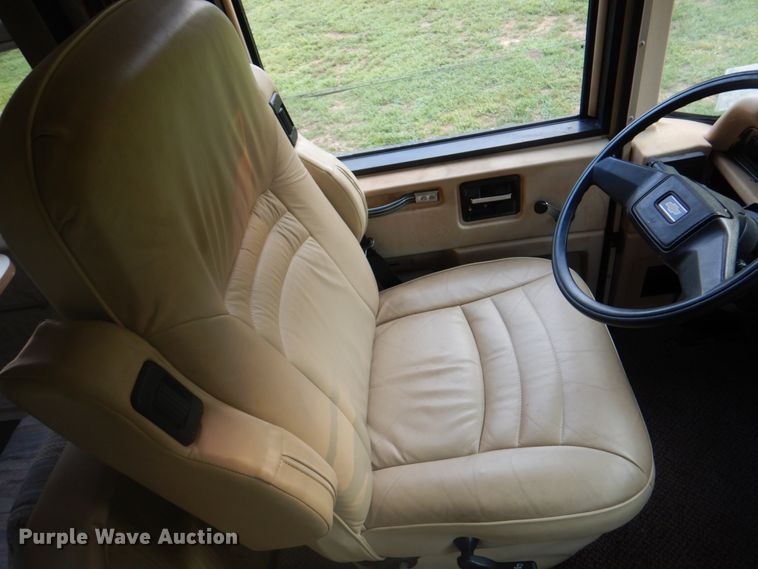 image for item DL0085 1988 Winnebago Chiefton  RV