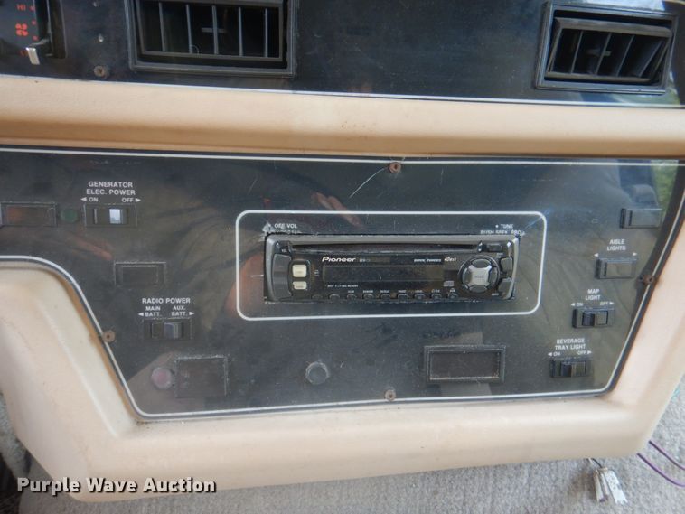 image for item DL0085 1988 Winnebago Chiefton  RV