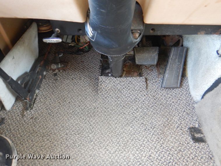 image for item DL0085 1988 Winnebago Chiefton  RV