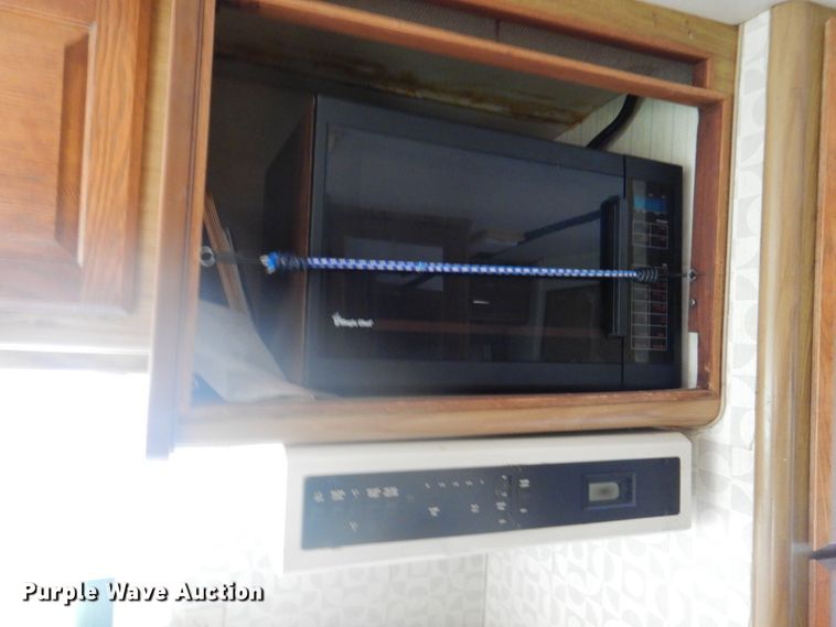 image for item DL0085 1988 Winnebago Chiefton  RV