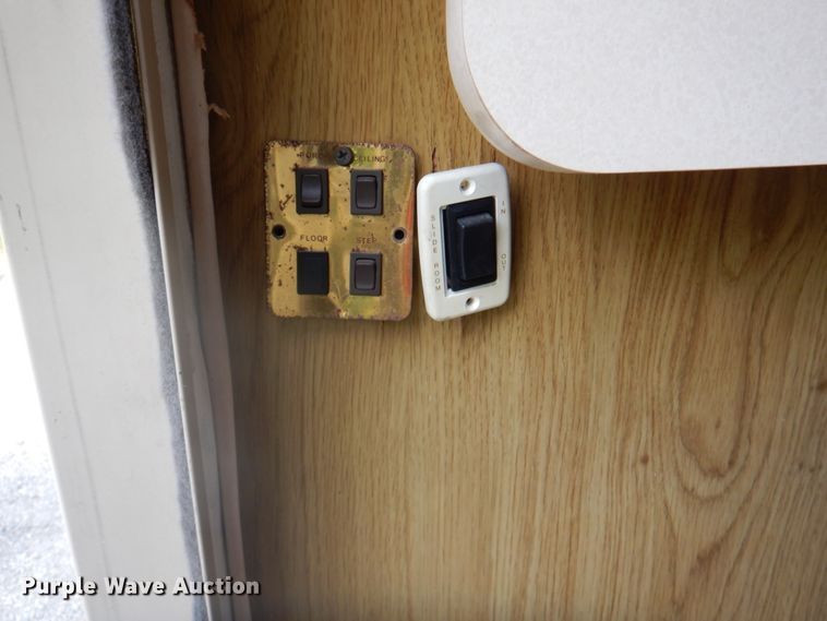 image for item DL0085 1988 Winnebago Chiefton  RV