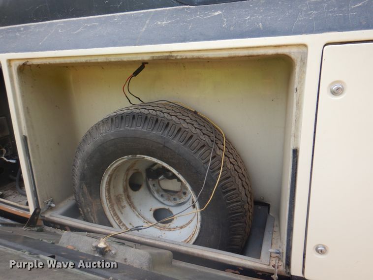 image for item DL0085 1988 Winnebago Chiefton  RV