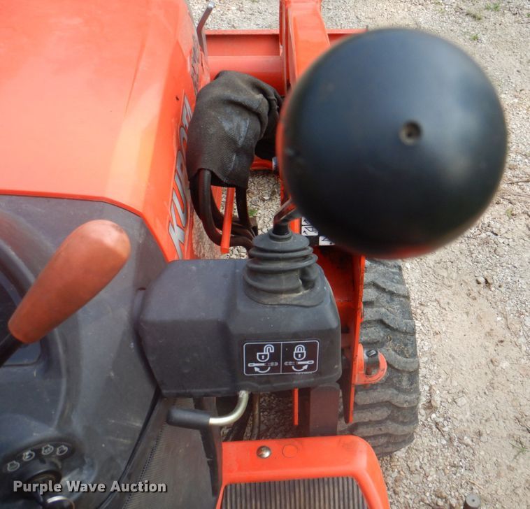 image for item DL0086 Kubota BX24D  tractor