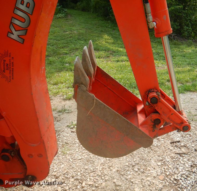 image for item DL0086 Kubota BX24D  tractor