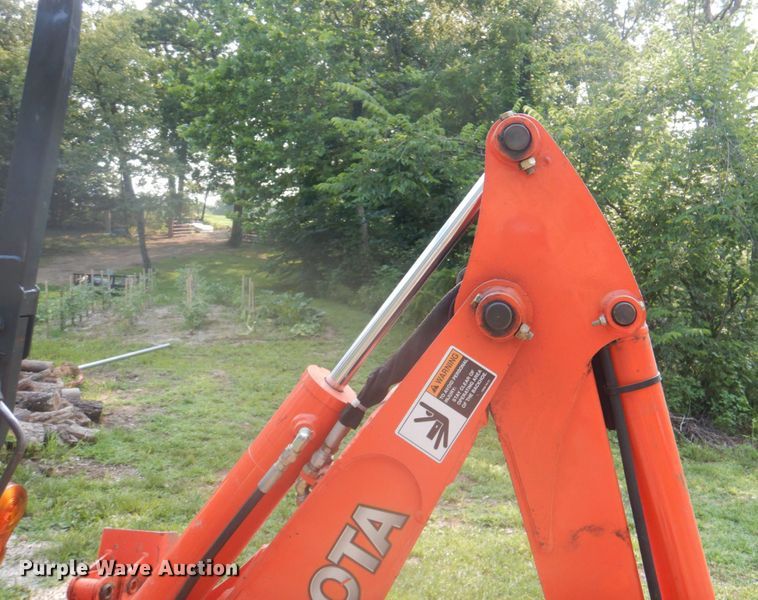 image for item DL0086 Kubota BX24D  tractor