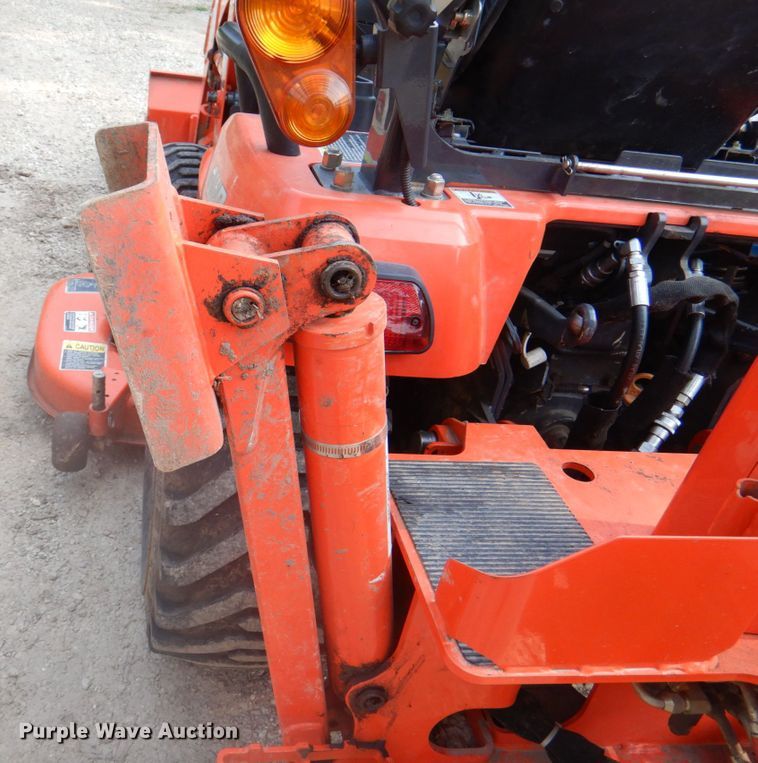 image for item DL0086 Kubota BX24D  tractor