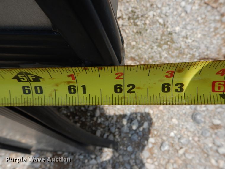 image for item DL0507 Pickup truck topper